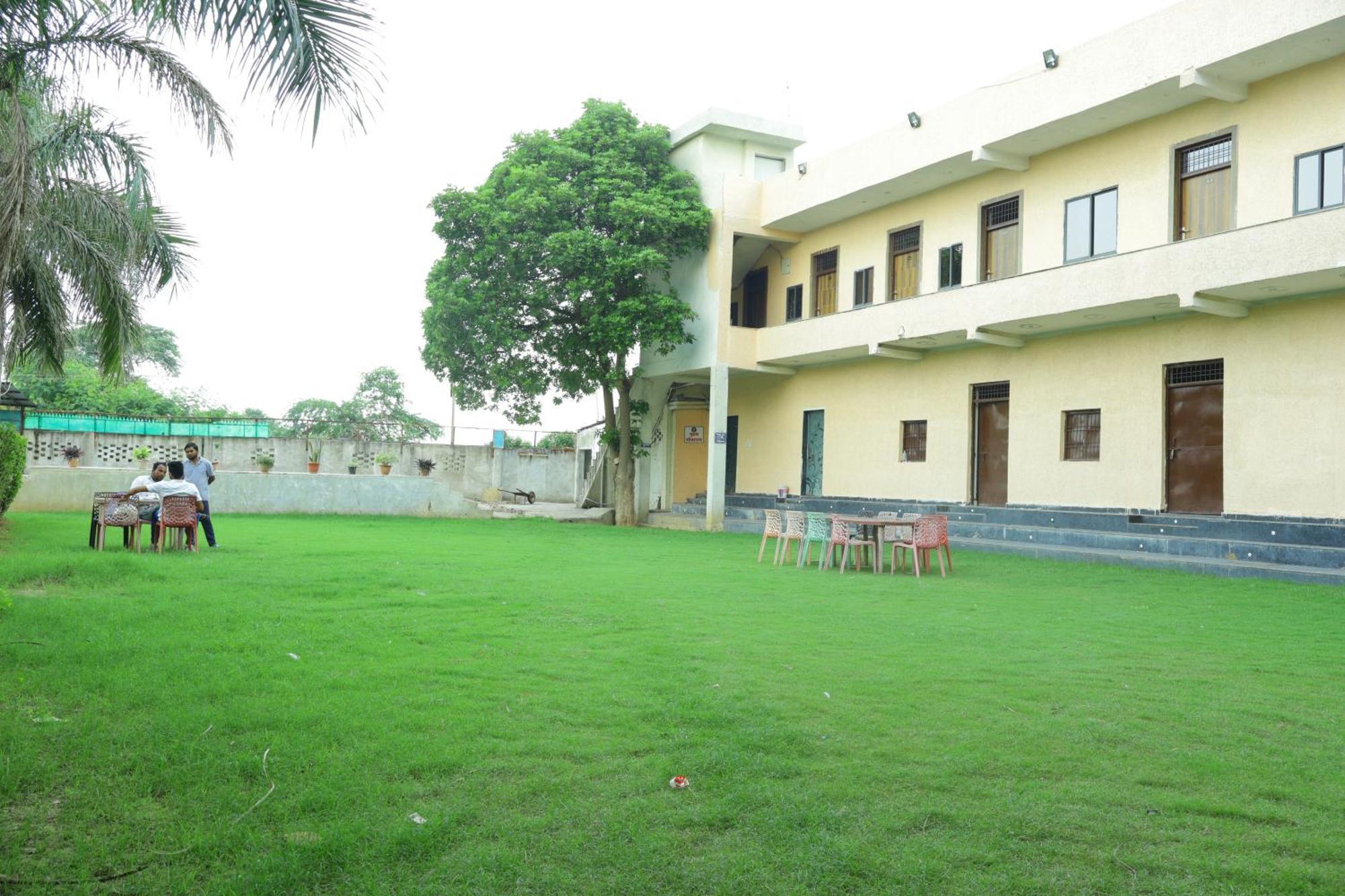 Trpotels Prince Gwalior Bagian luar foto
