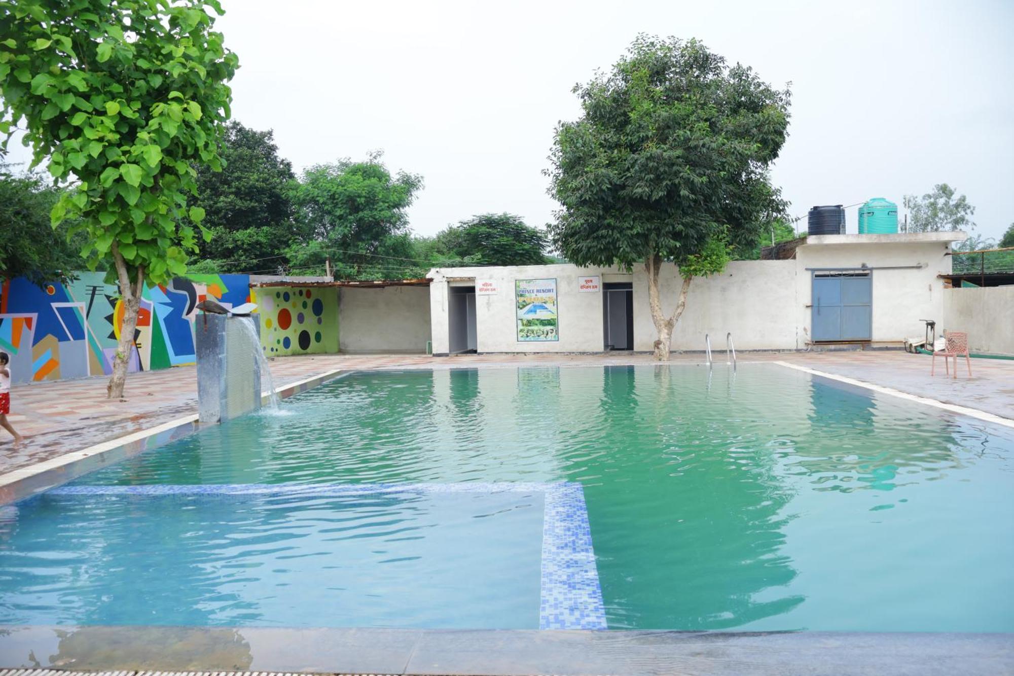 Trpotels Prince Gwalior Bagian luar foto